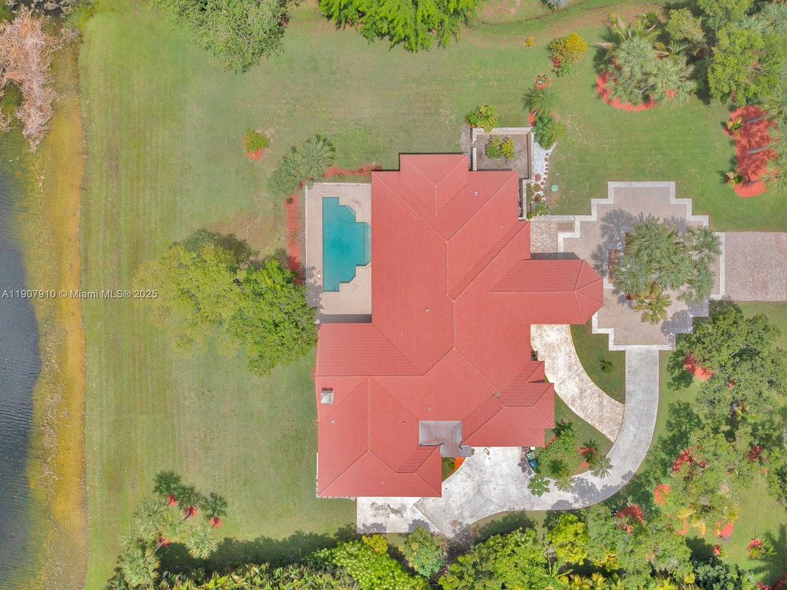 Small Image of 2710 WALKERS WAY, Weston Number 53