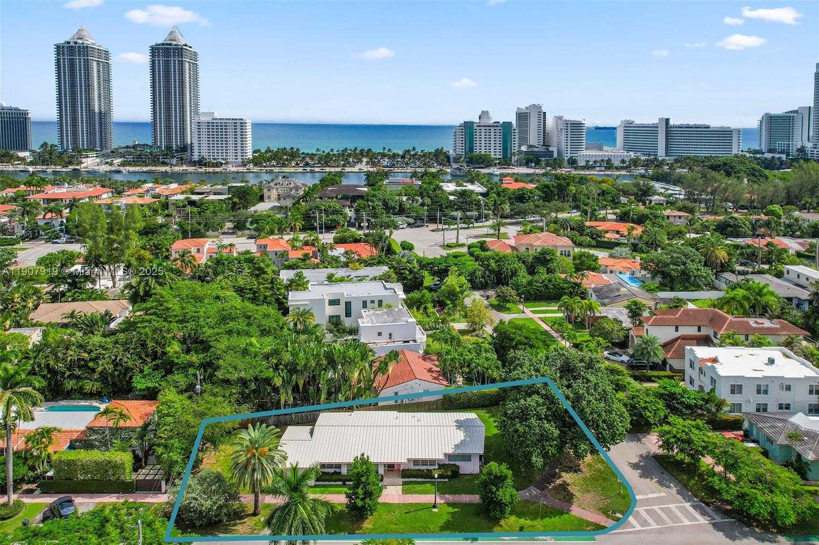 Small Image of 4601 ROYAL PALM AVE, Miami Beach Number 1