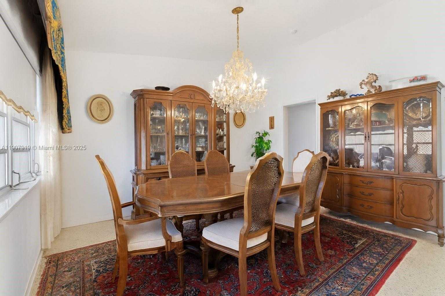 Small Image of 4601 ROYAL PALM AVE, Miami Beach Number 4