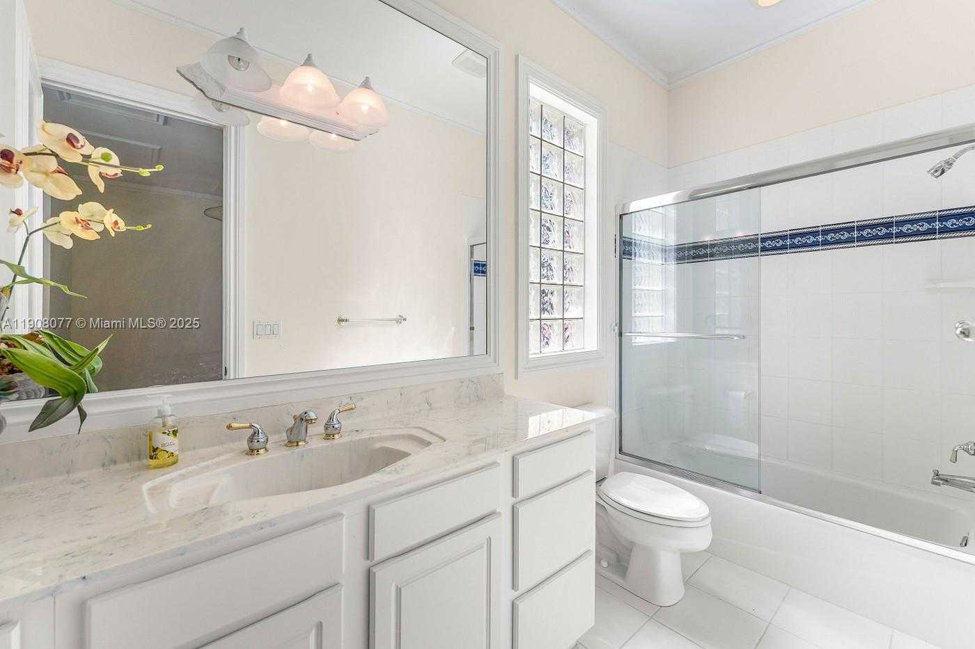 Small Image of 705 OCEAN DR, Juno Beach Number 14