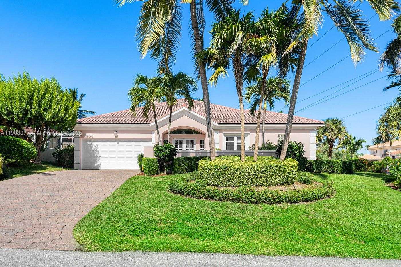 Small Image of 705 OCEAN DR, Juno Beach Number 30