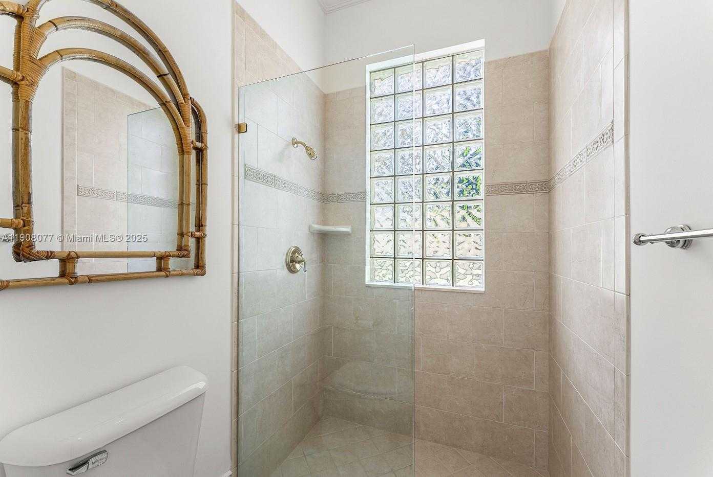 Small Image of 705 OCEAN DR, Juno Beach Number 46