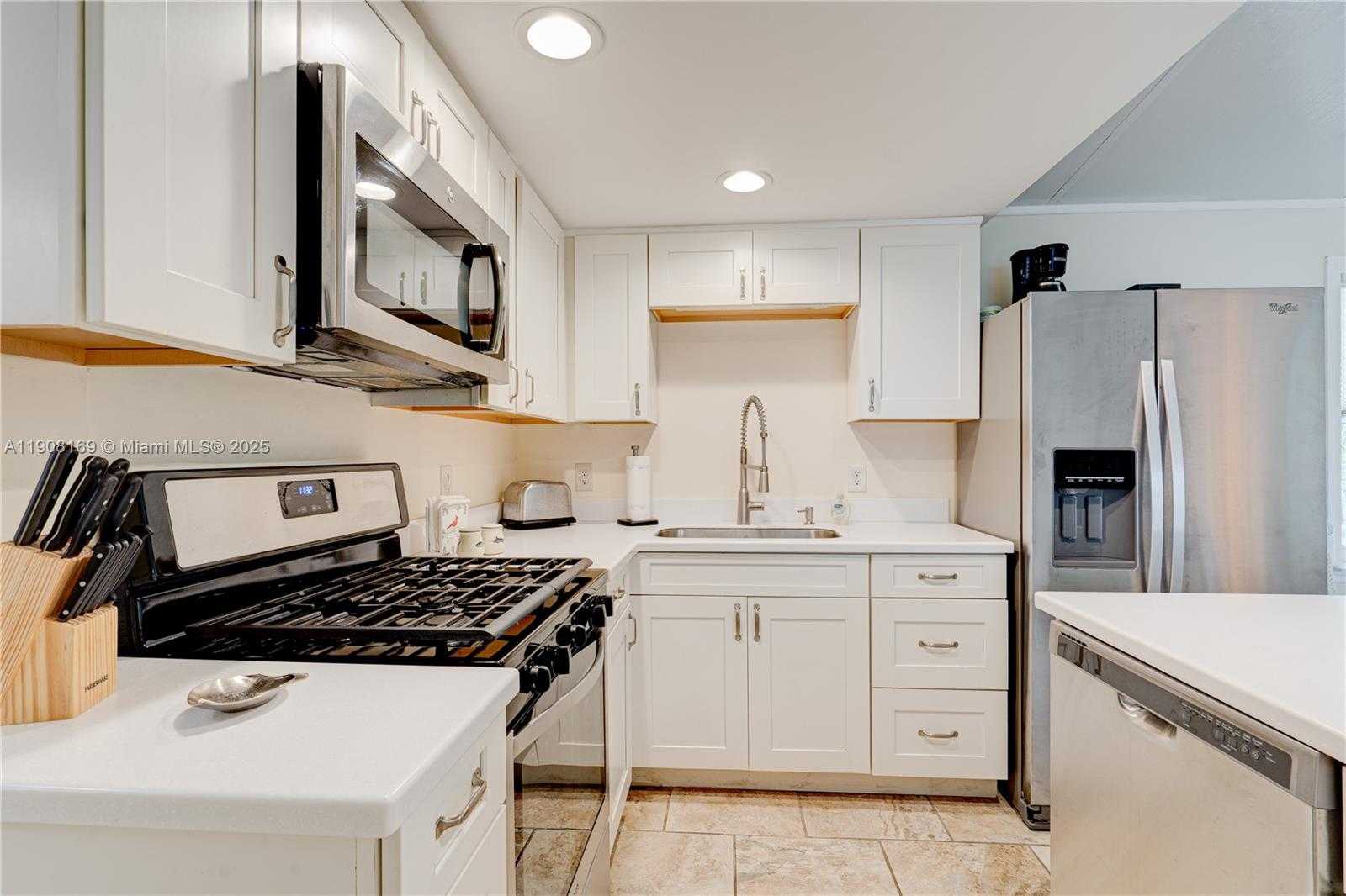 Small Image of 65821 OVERSEAS HWY #75, Long Key Number 15