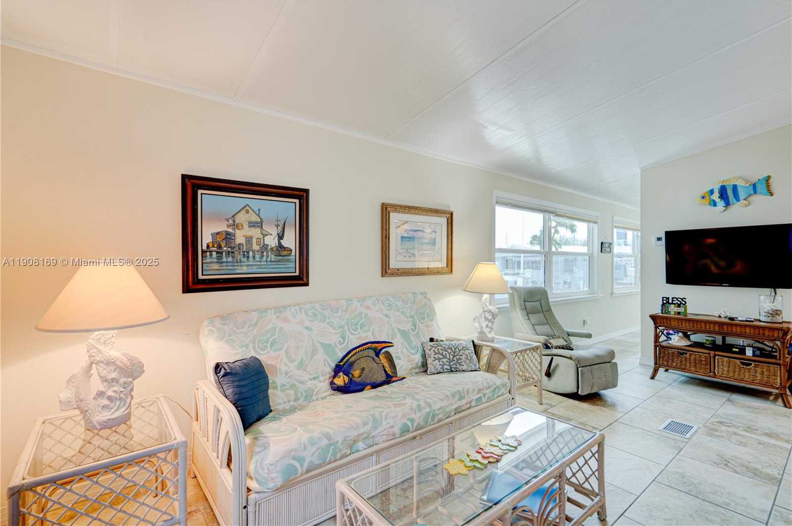 Small Image of 65821 OVERSEAS HWY #75, Long Key Number 23