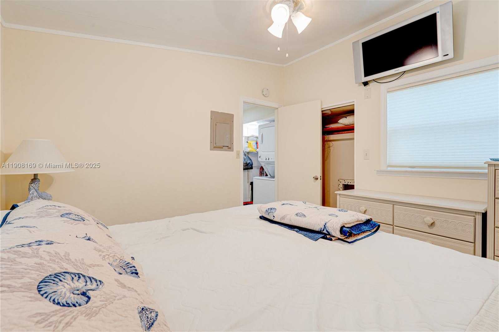 Small Image of 65821 OVERSEAS HWY #75, Long Key Number 33