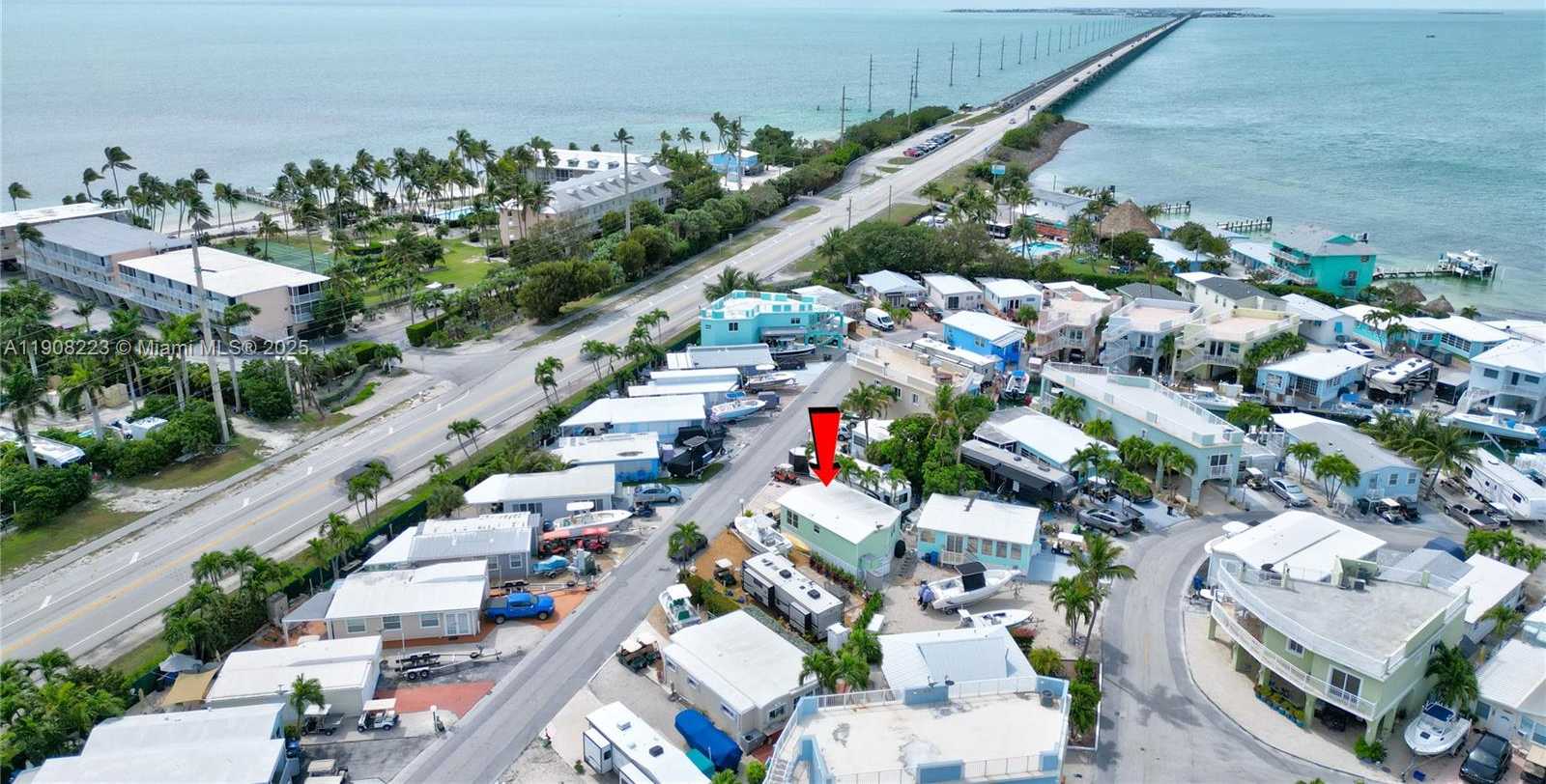 Small Image of 65821 OVERSEAS HWY #98, Long Key Number 2