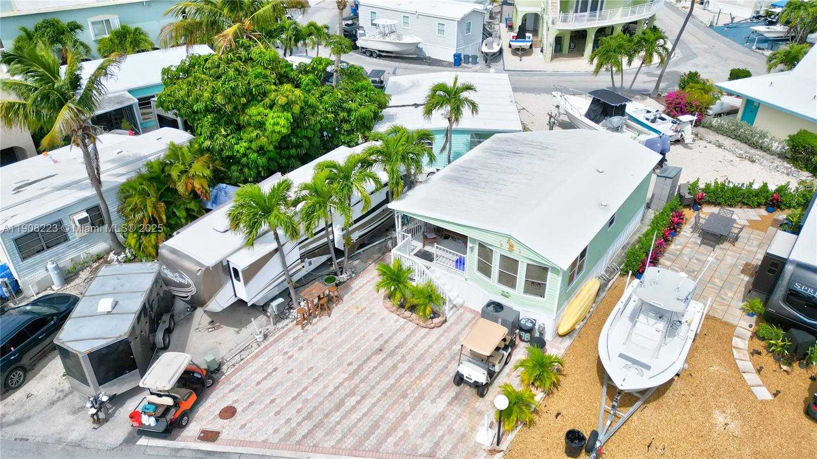 Small Image of 65821 OVERSEAS HWY #98, Long Key Number 29