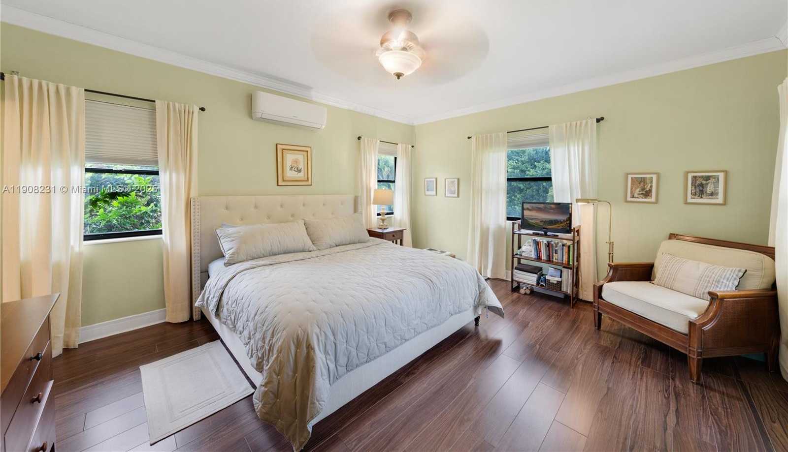 Small Image of 145 HARBOUR WAY, Bal Harbour Number 30