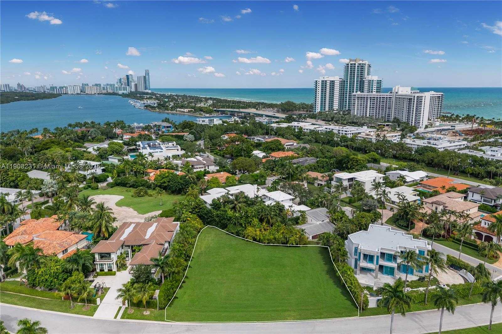 Small Image of 145 HARBOUR WAY, Bal Harbour Number 38