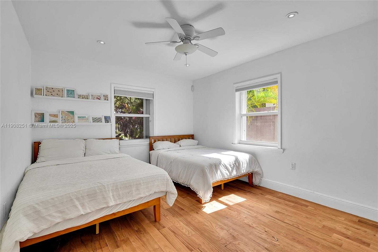 Small Image of 4150 VENTURA AVE, Miami Number 18