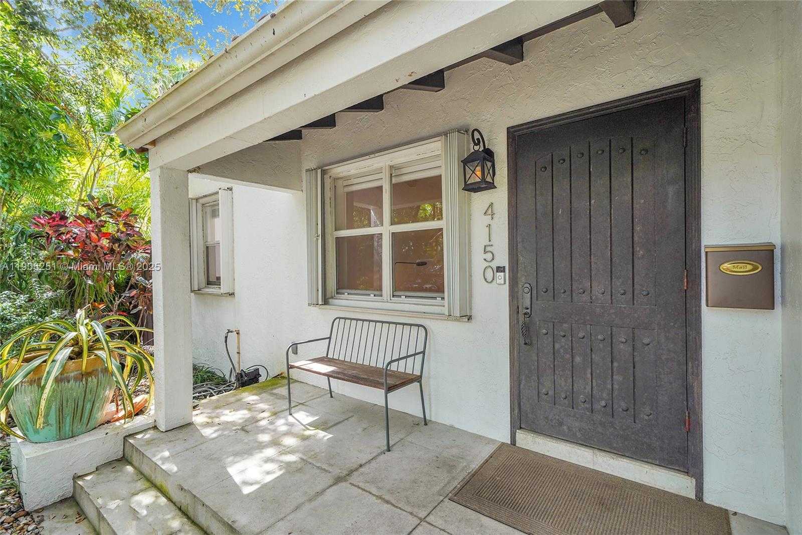 Small Image of 4150 VENTURA AVE, Miami Number 2