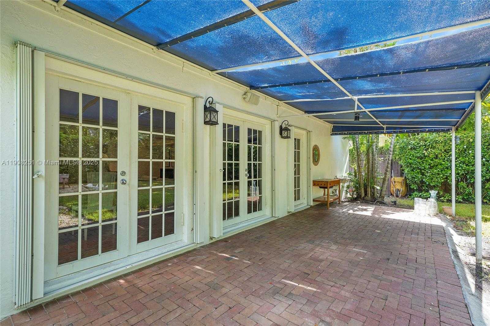 Small Image of 4150 VENTURA AVE, Miami Number 22