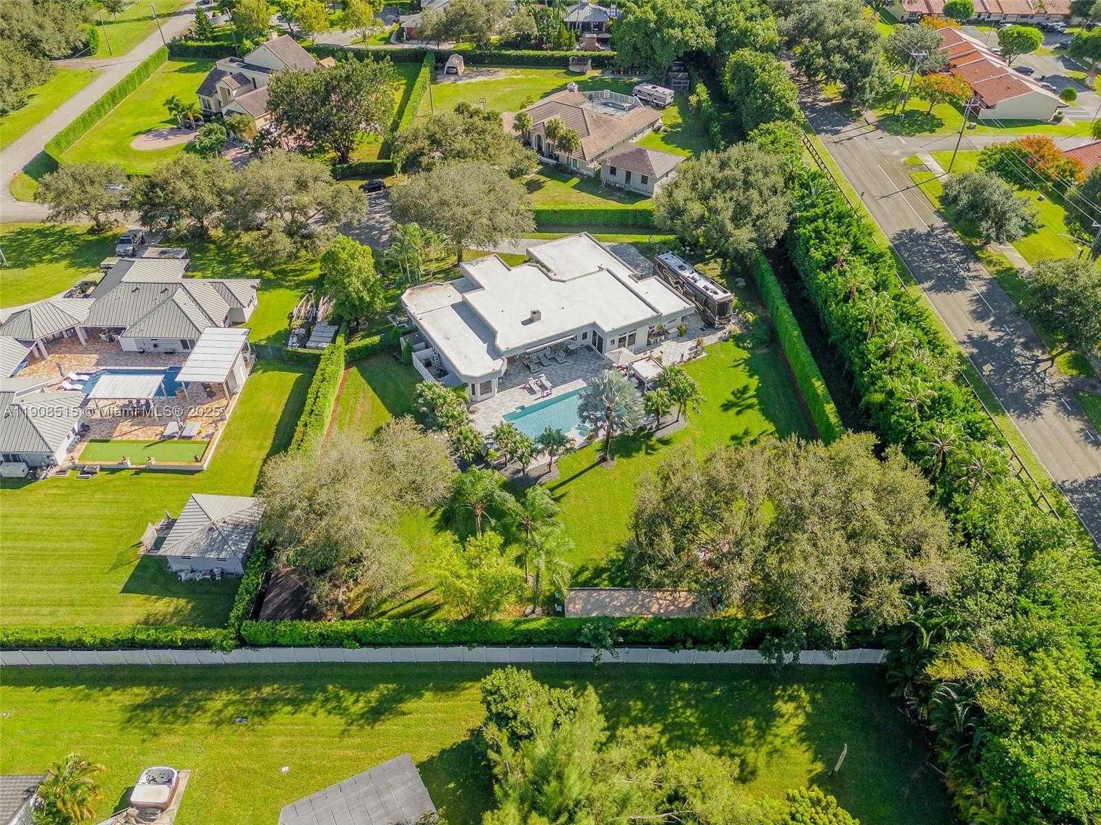 Small Image of 11135 SOUTH WEST 57TH CT, Cooper City Number 38