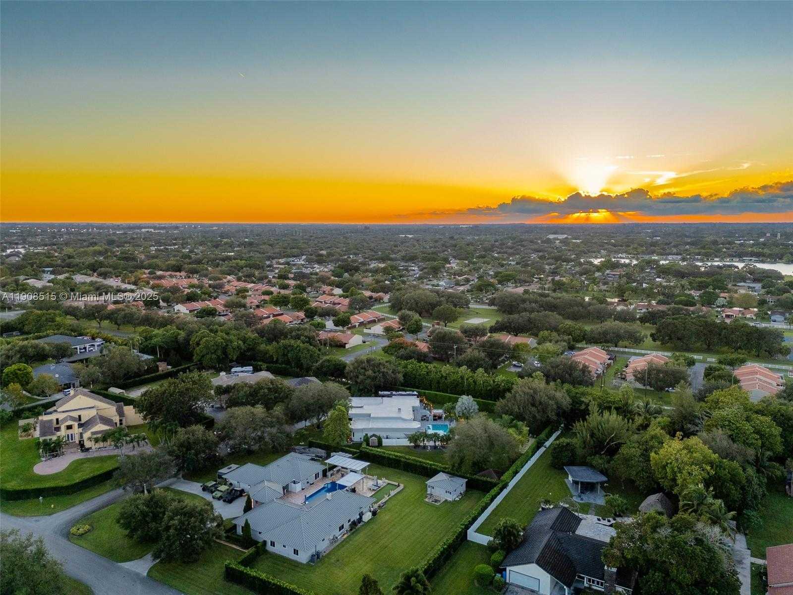 Small Image of 11135 SOUTH WEST 57TH CT, Cooper City Number 40