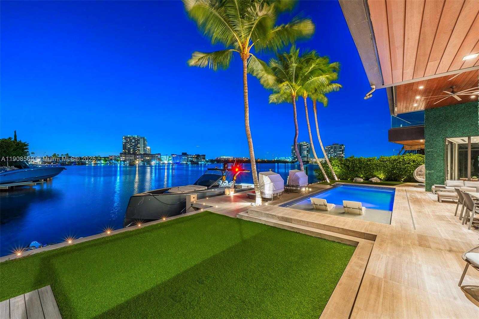 Small Image of 16470 NORTH EAST 30TH AVE, North Miami Beach Number 11