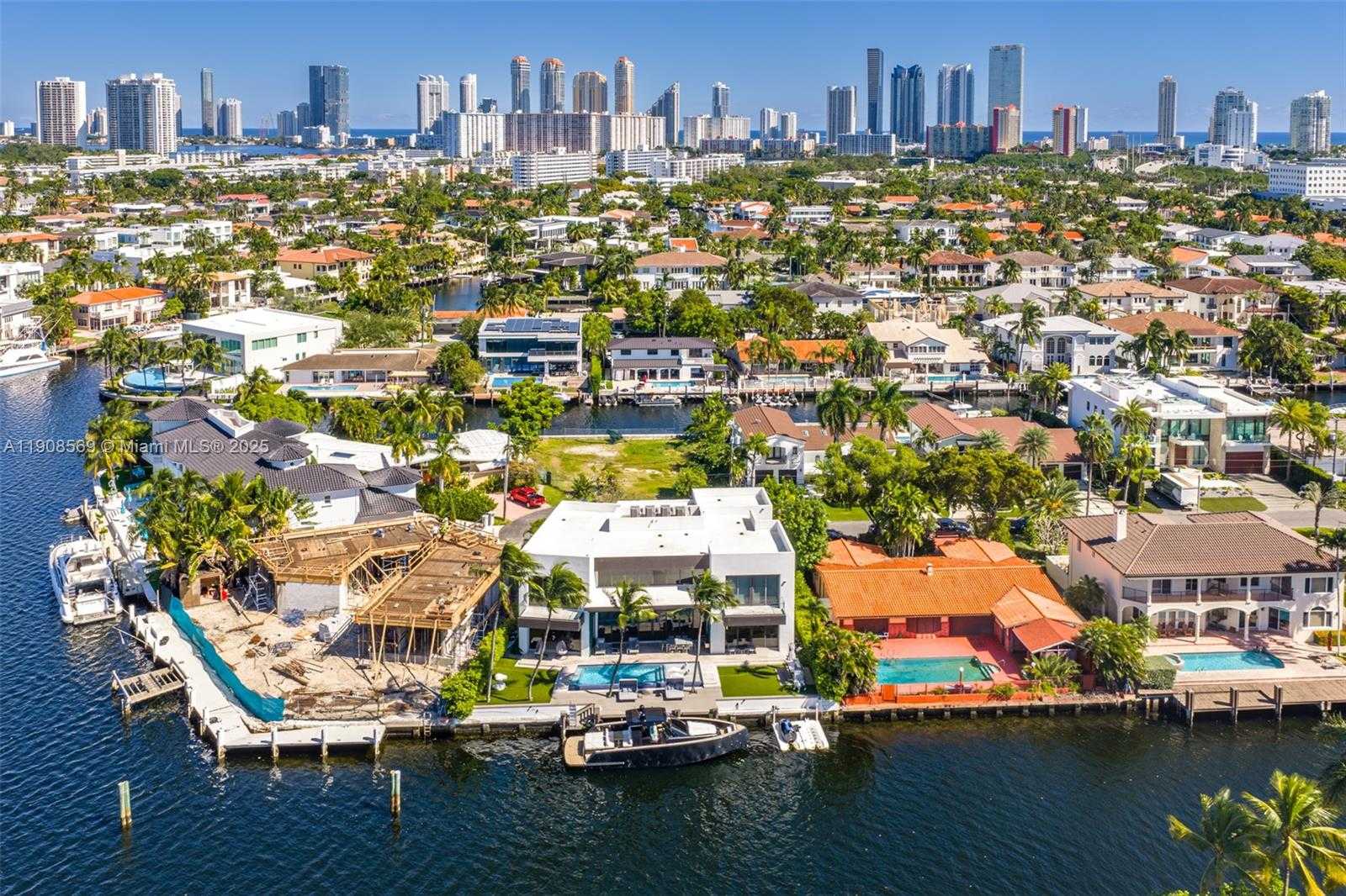 Small Image of 16470 NORTH EAST 30TH AVE, North Miami Beach Number 17