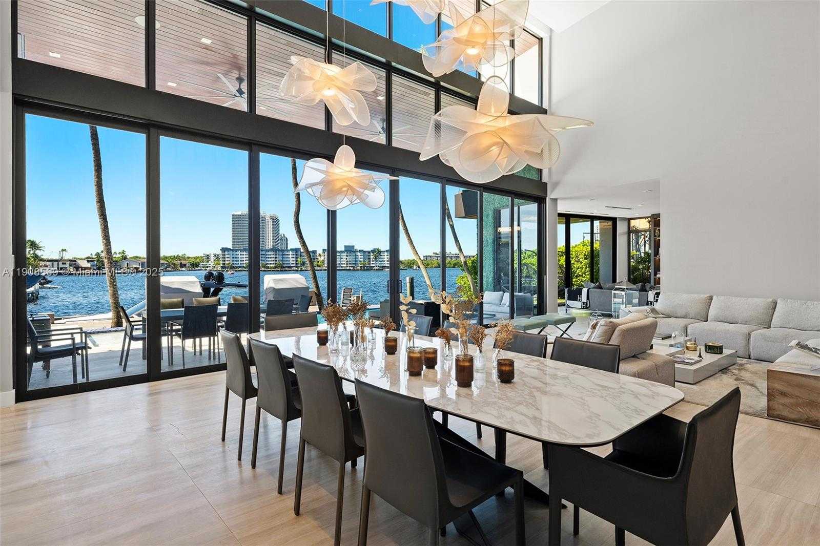 Small Image of 16470 NORTH EAST 30TH AVE, North Miami Beach Number 24