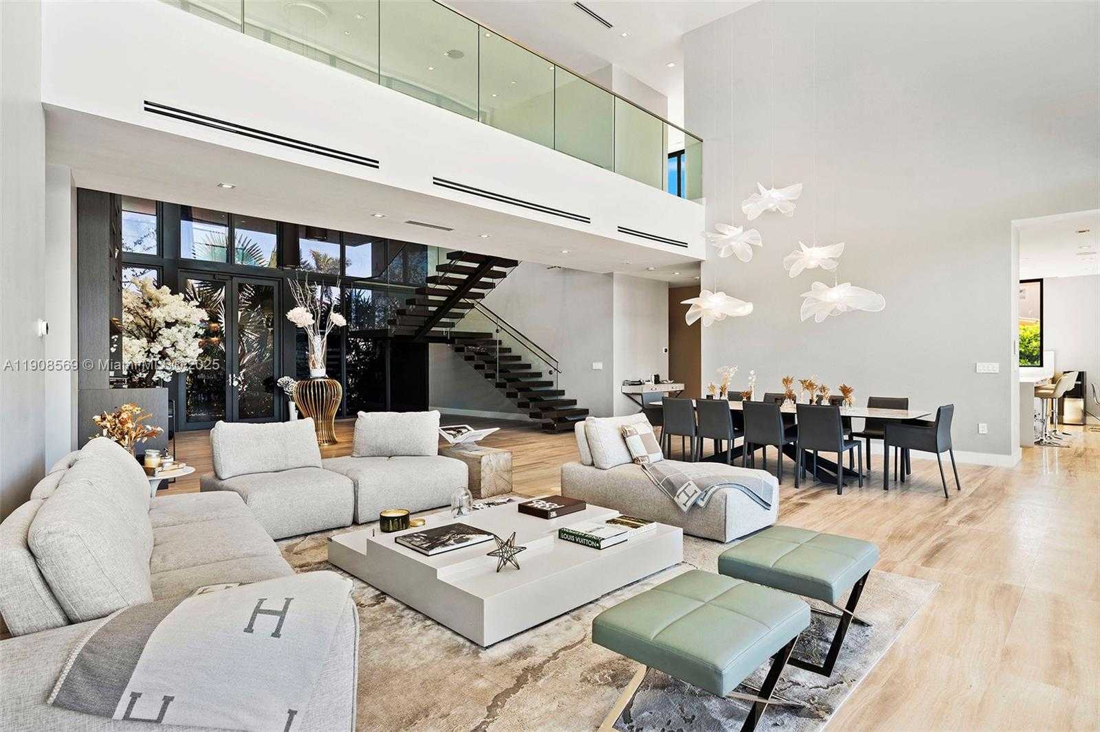 Small Image of 16470 NORTH EAST 30TH AVE, North Miami Beach Number 27