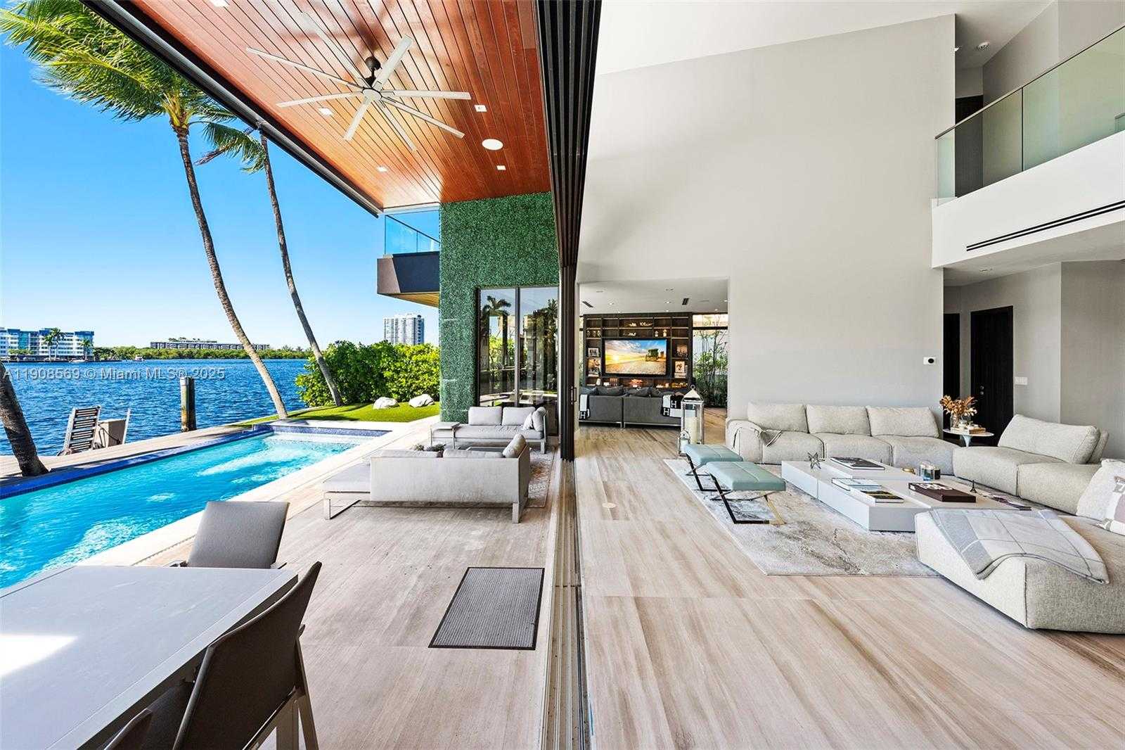 Small Image of 16470 NORTH EAST 30TH AVE, North Miami Beach Number 28