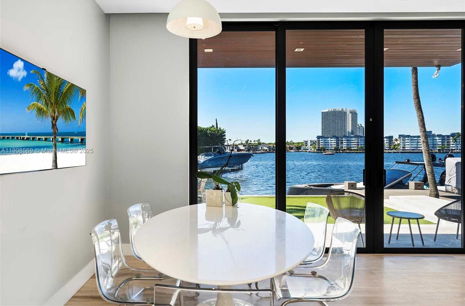 Small Image of 16470 NORTH EAST 30TH AVE, North Miami Beach Number 40