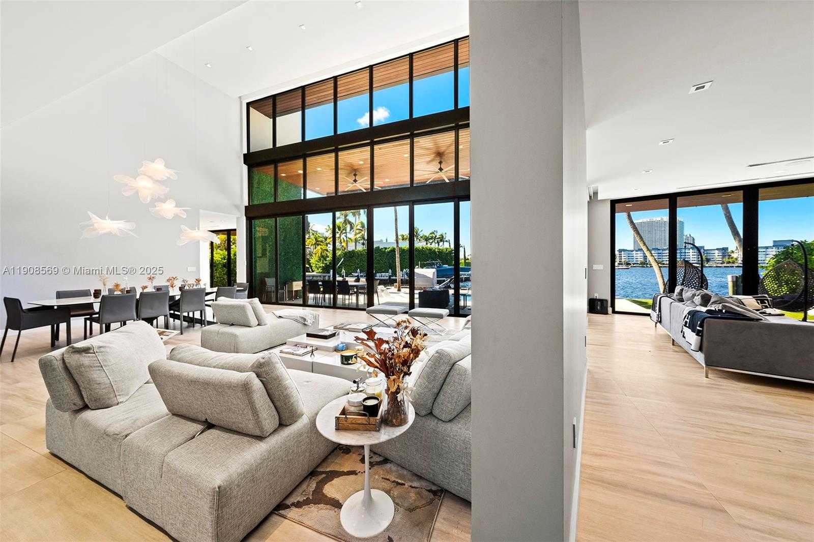 Small Image of 16470 NORTH EAST 30TH AVE, North Miami Beach Number 47