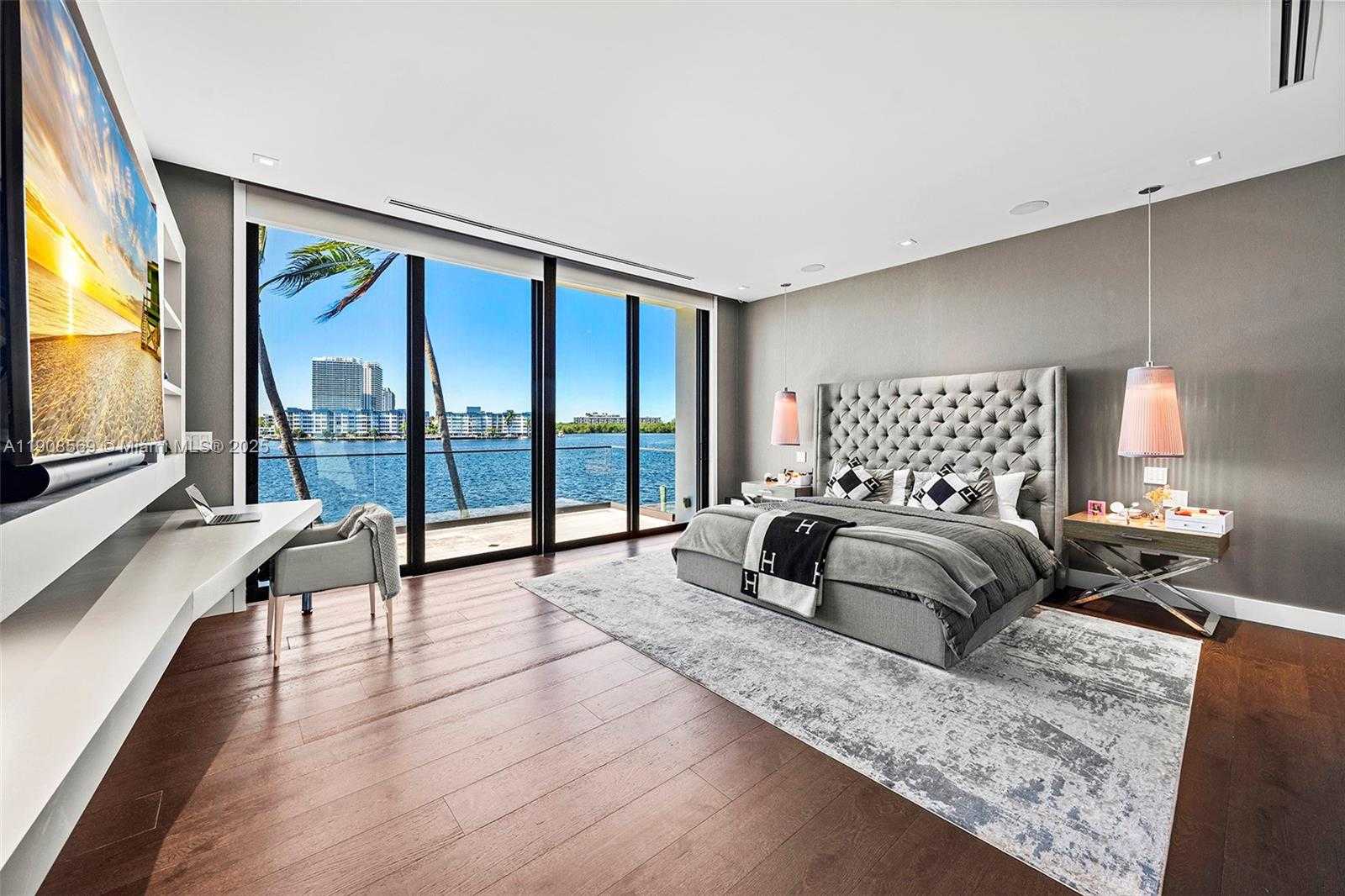 Small Image of 16470 NORTH EAST 30TH AVE, North Miami Beach Number 52