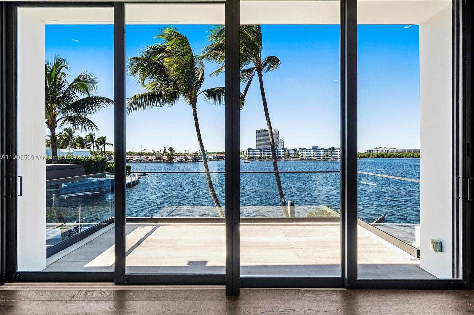 Small Image of 16470 NORTH EAST 30TH AVE, North Miami Beach Number 57