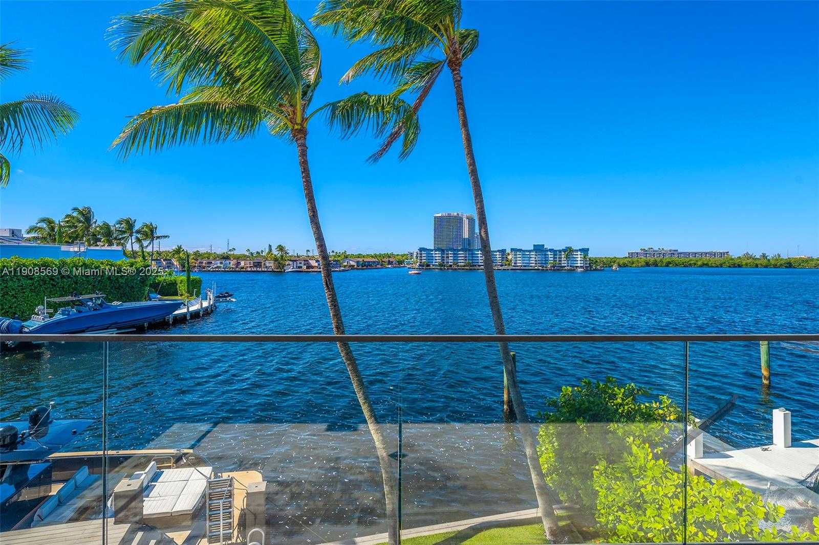 Small Image of 16470 NORTH EAST 30TH AVE, North Miami Beach Number 59