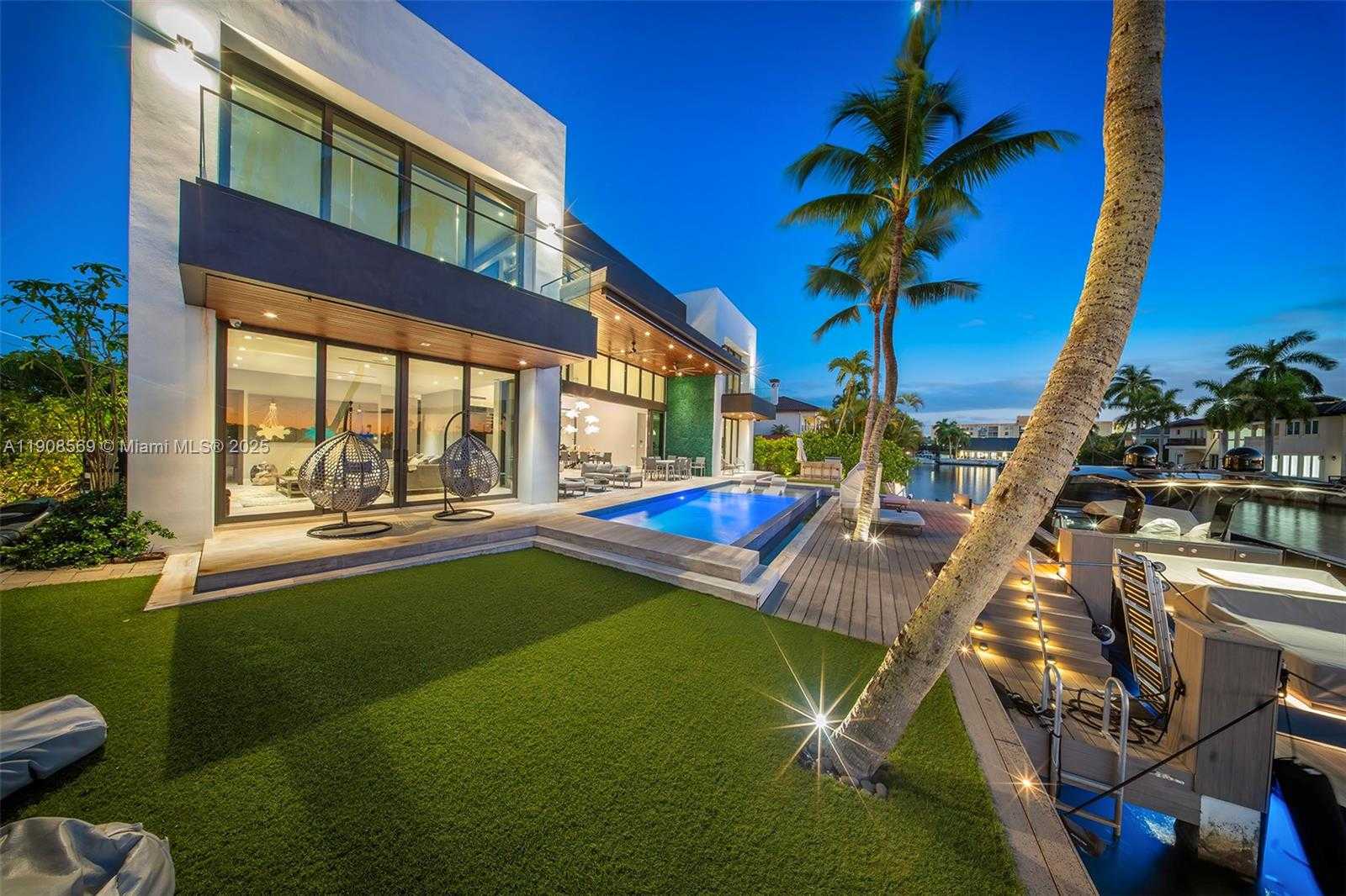 Small Image of 16470 NORTH EAST 30TH AVE, North Miami Beach Number 6