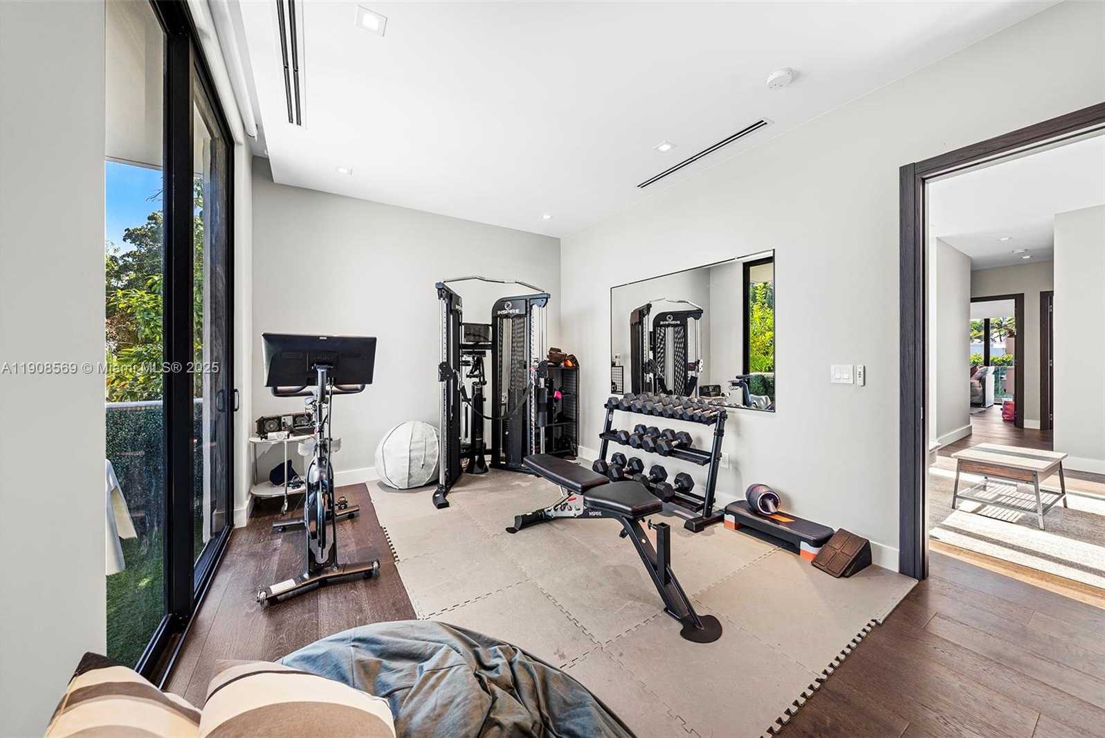 Small Image of 16470 NORTH EAST 30TH AVE, North Miami Beach Number 69