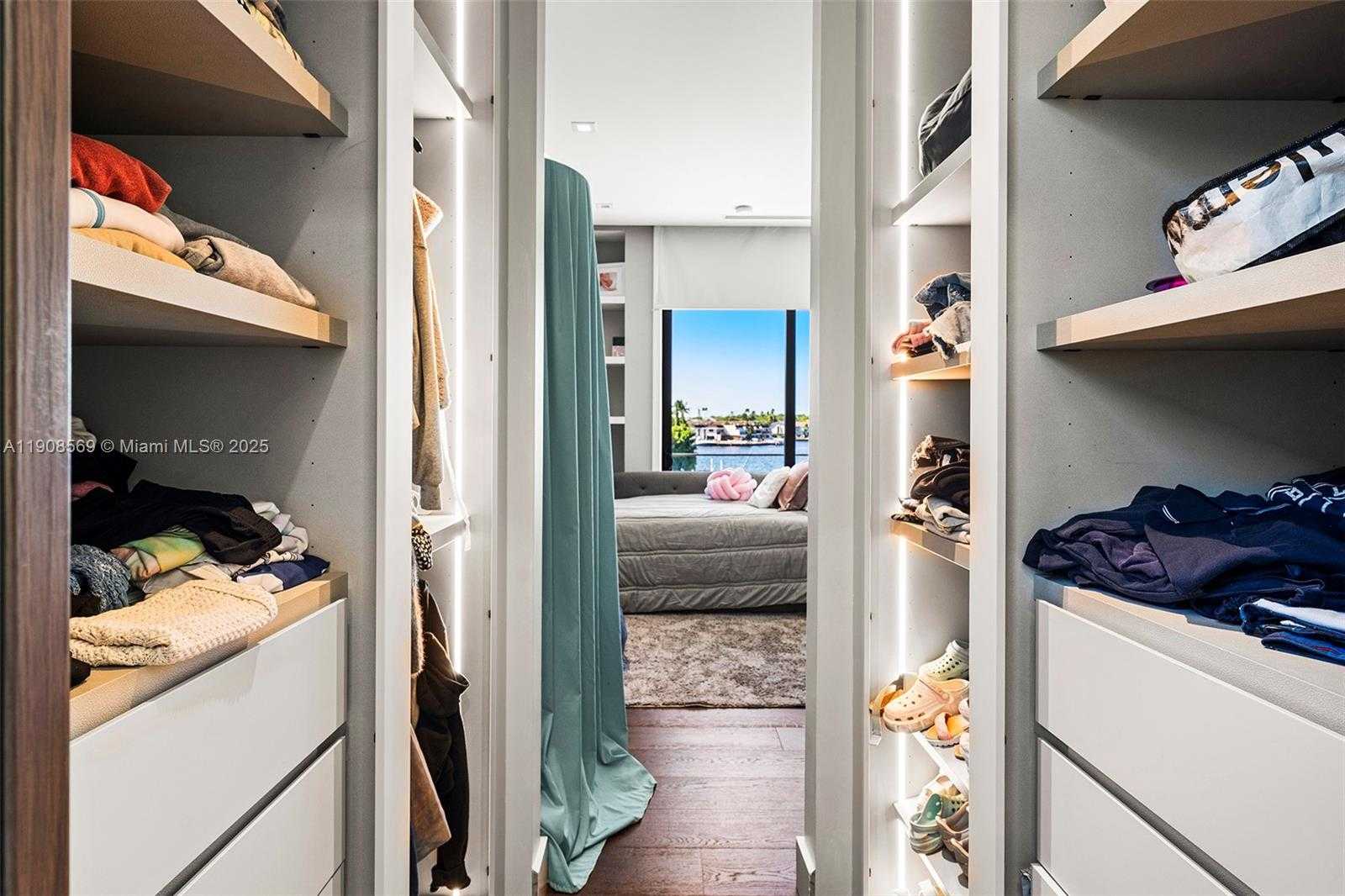 Small Image of 16470 NORTH EAST 30TH AVE, North Miami Beach Number 76