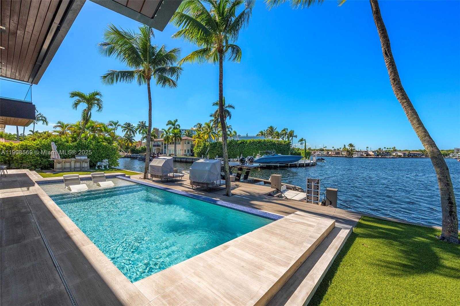 Small Image of 16470 NORTH EAST 30TH AVE, North Miami Beach Number 88