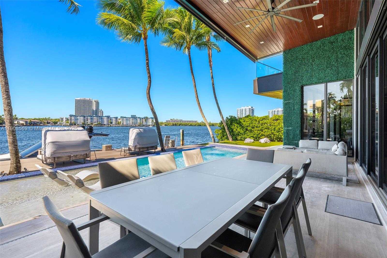 Small Image of 16470 NORTH EAST 30TH AVE, North Miami Beach Number 92