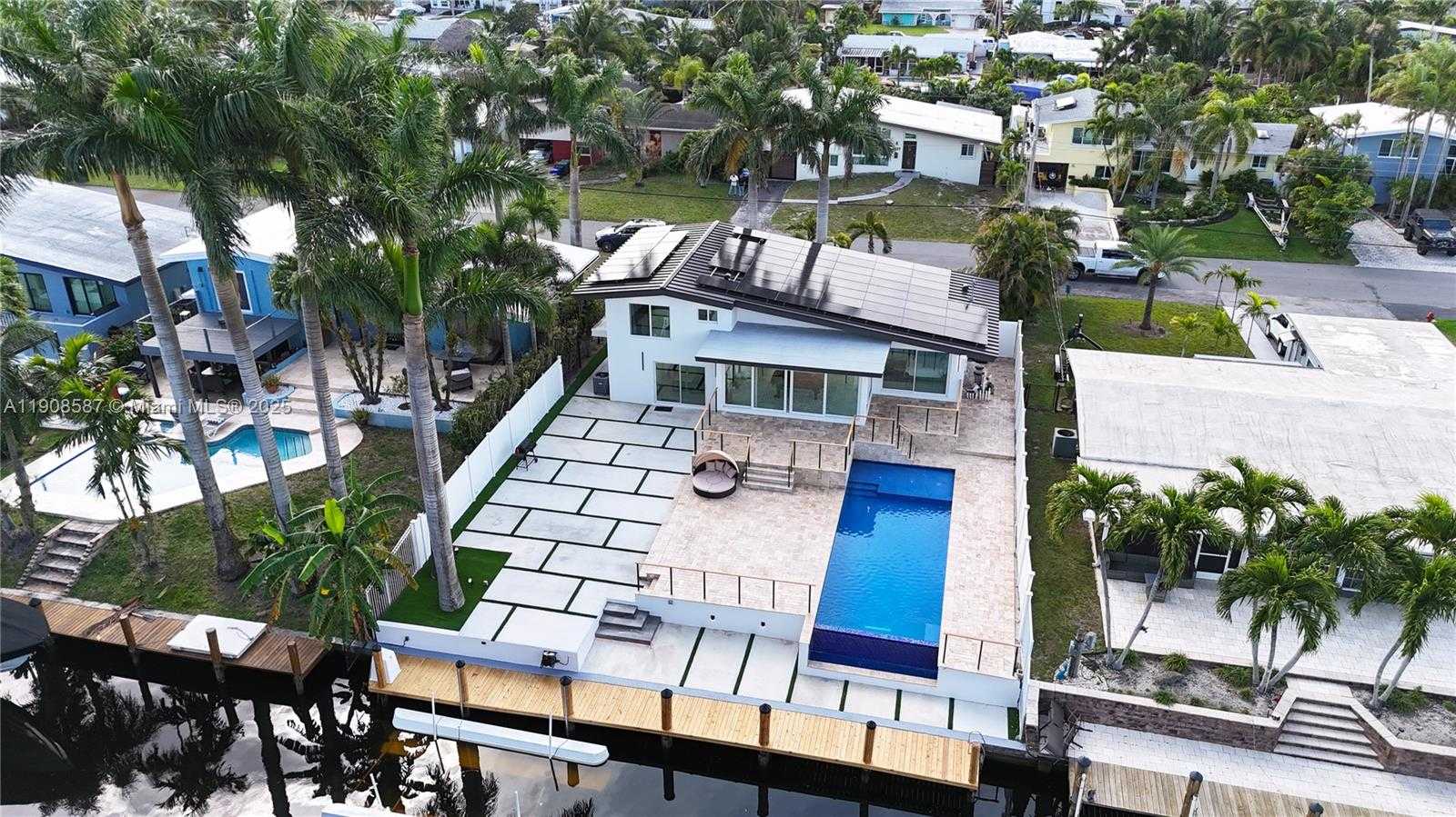 Small Image of 2436 2436 OKEECHOBEE LANE, Fort Lauderdale Number 2