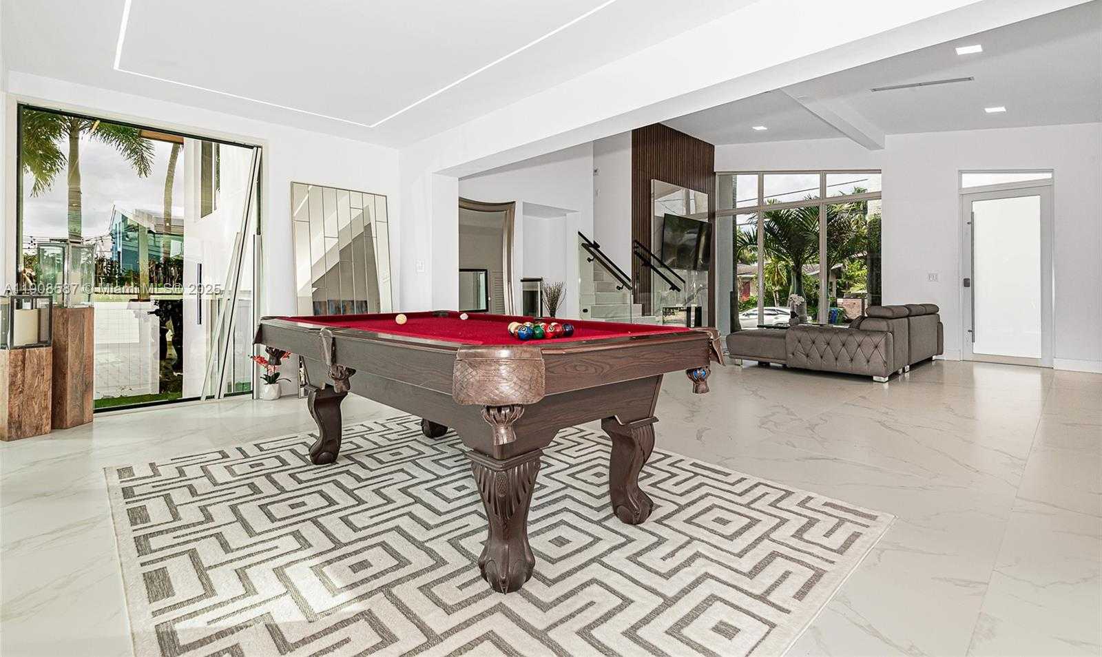 Small Image of 2436 2436 OKEECHOBEE LANE, Fort Lauderdale Number 24