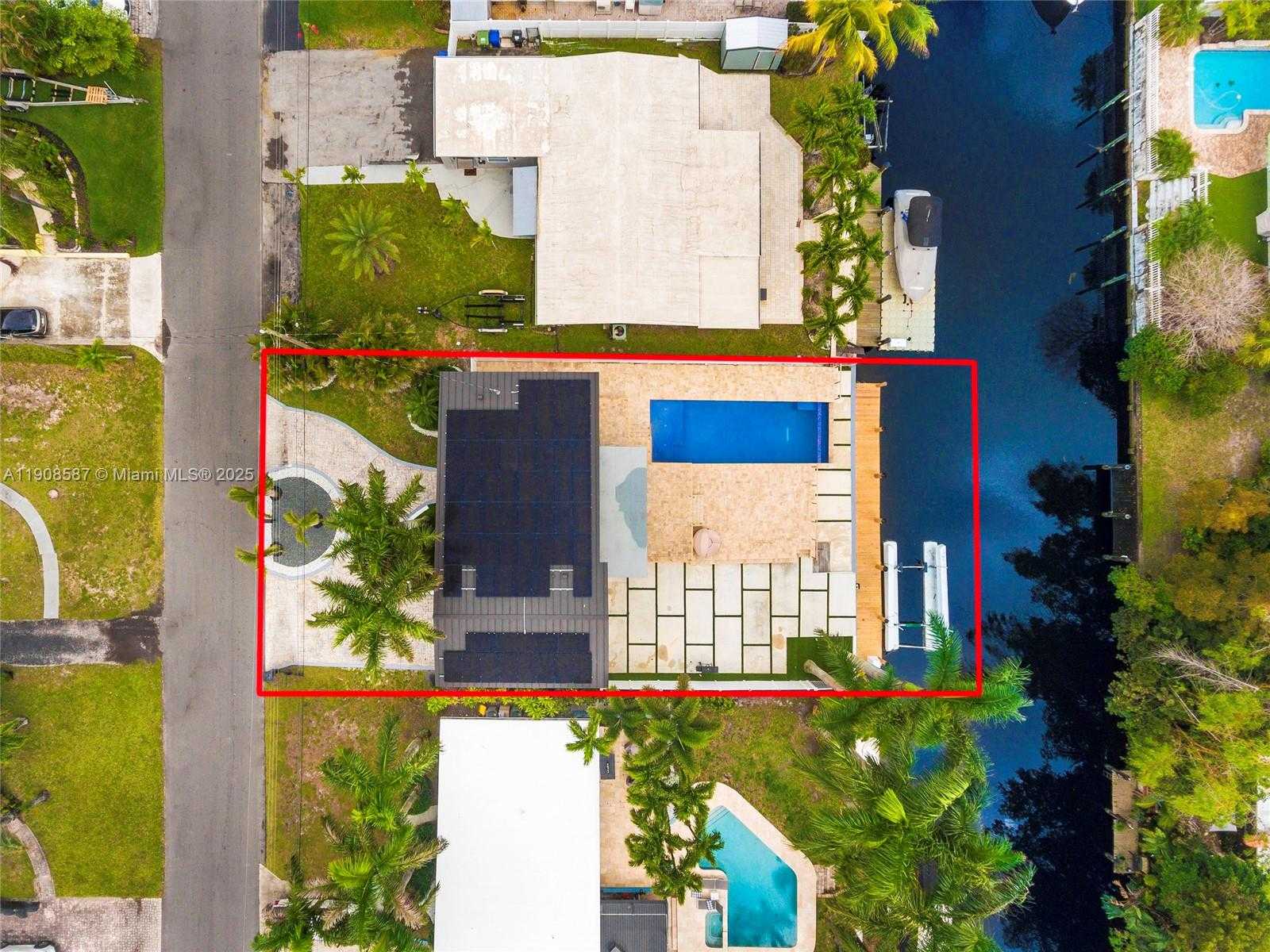 Small Image of 2436 2436 OKEECHOBEE LANE, Fort Lauderdale Number 60