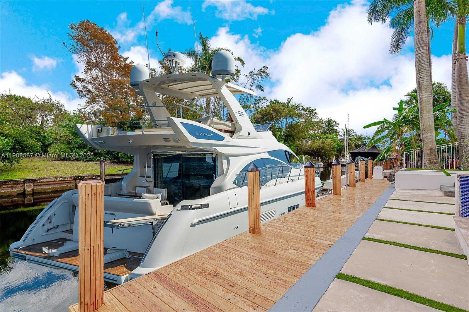 Small Image of 2436 2436 OKEECHOBEE LANE, Fort Lauderdale Number 64