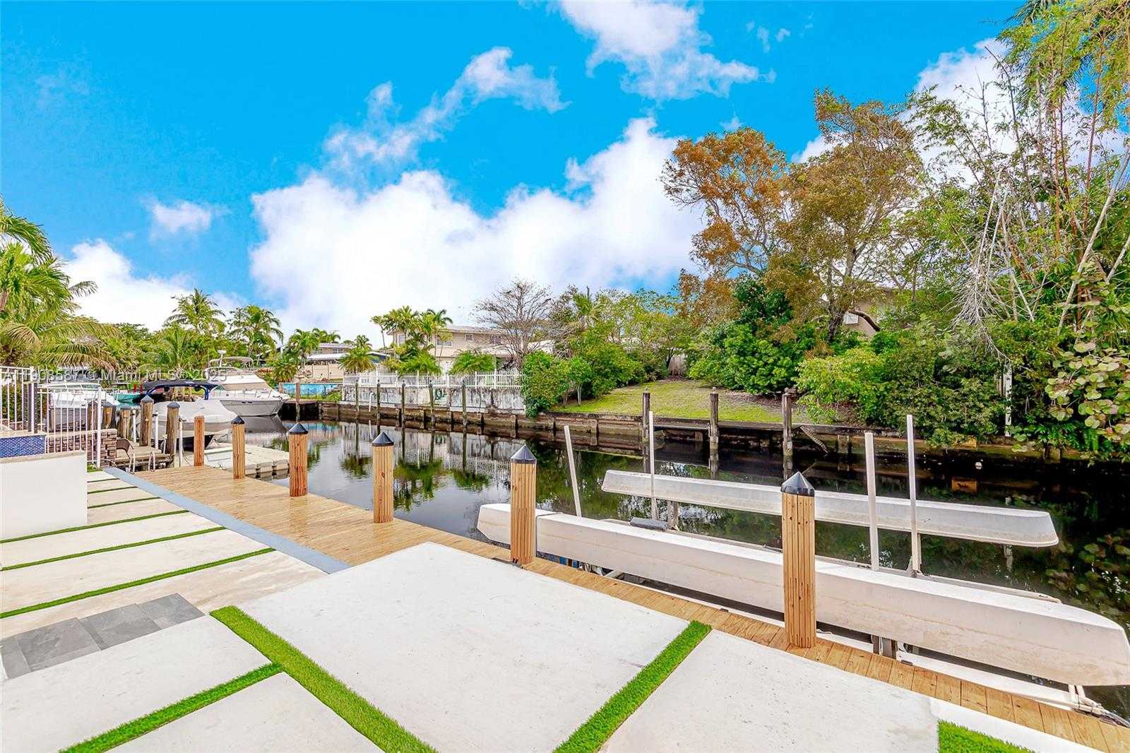 Small Image of 2436 2436 OKEECHOBEE LANE, Fort Lauderdale Number 9