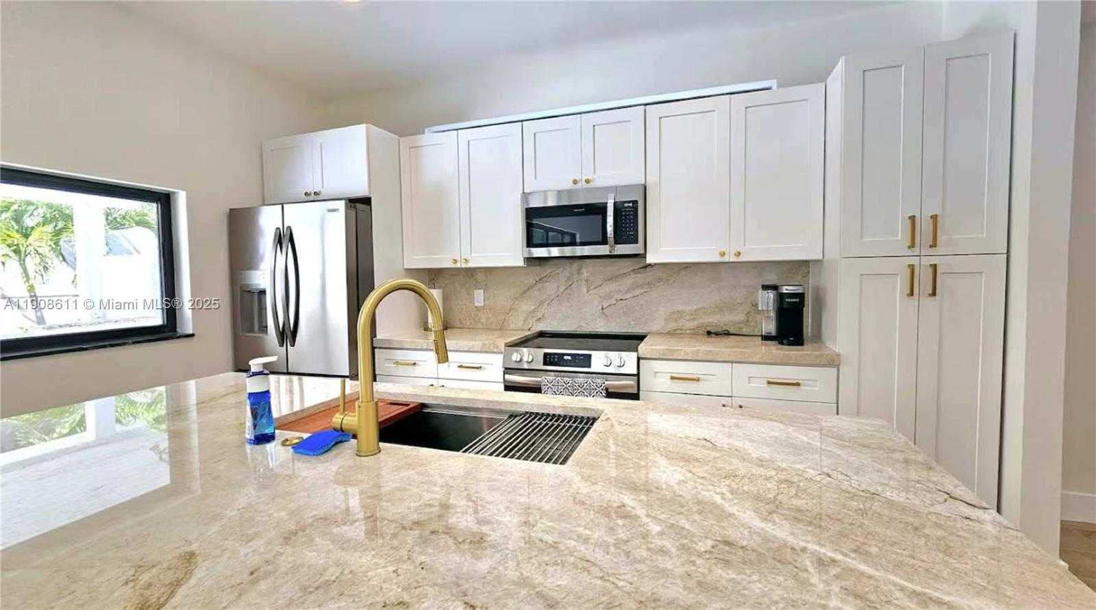 Small Image of 3409 DIANE DR, Boynton Beach Number 7