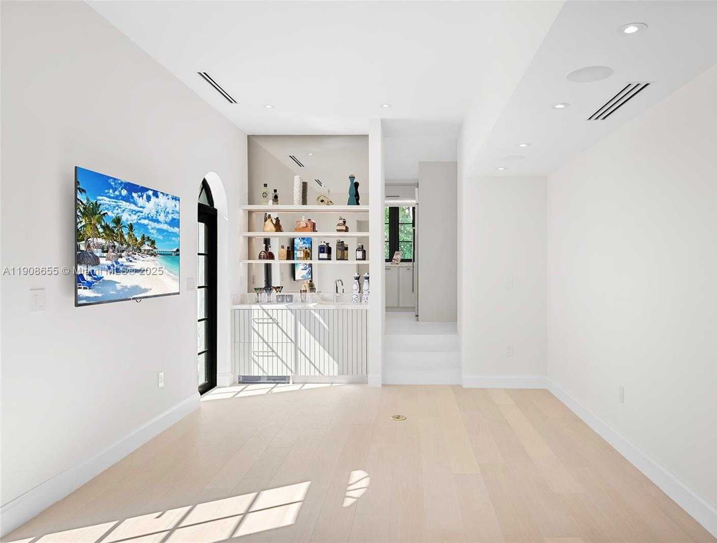 Small Image of 601 NORTH EAST 56TH ST, Miami Number 29