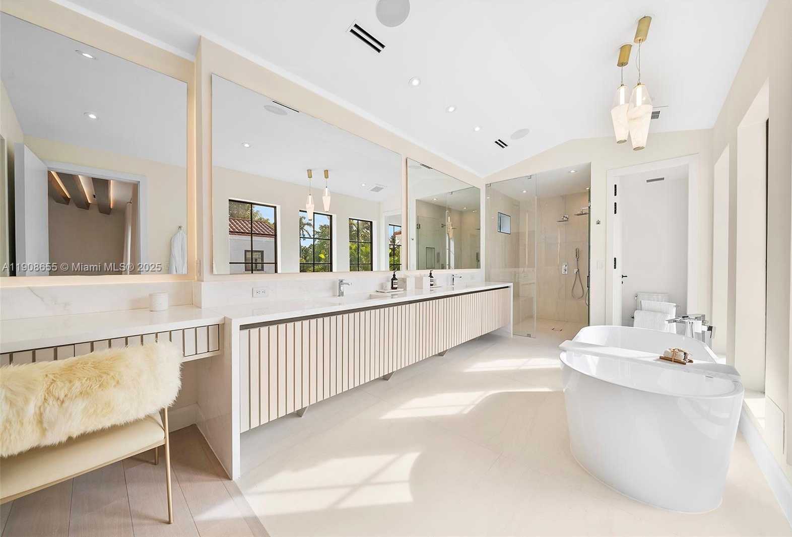 Small Image of 601 NORTH EAST 56TH ST, Miami Number 33