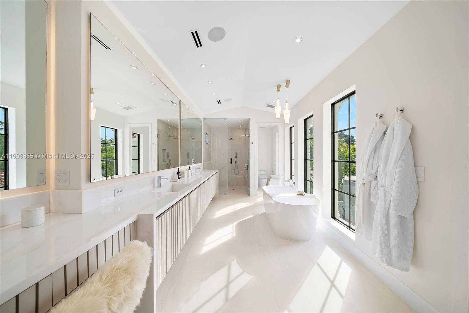 Small Image of 601 NORTH EAST 56TH ST, Miami Number 34