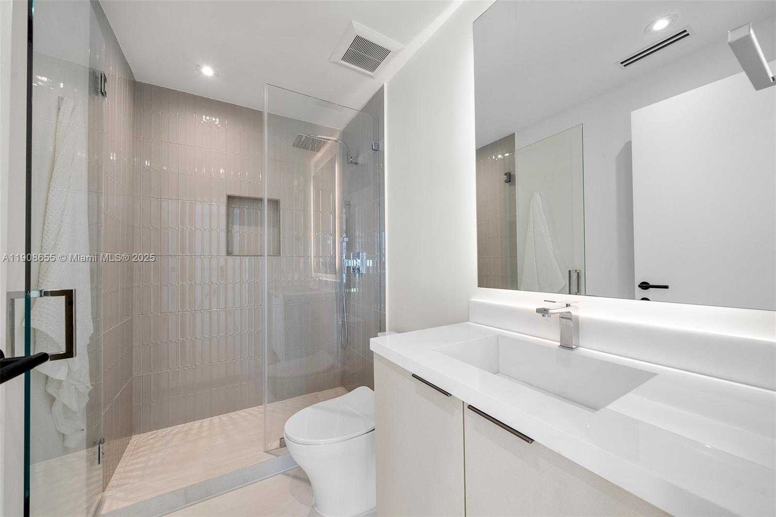 Small Image of 601 NORTH EAST 56TH ST, Miami Number 62