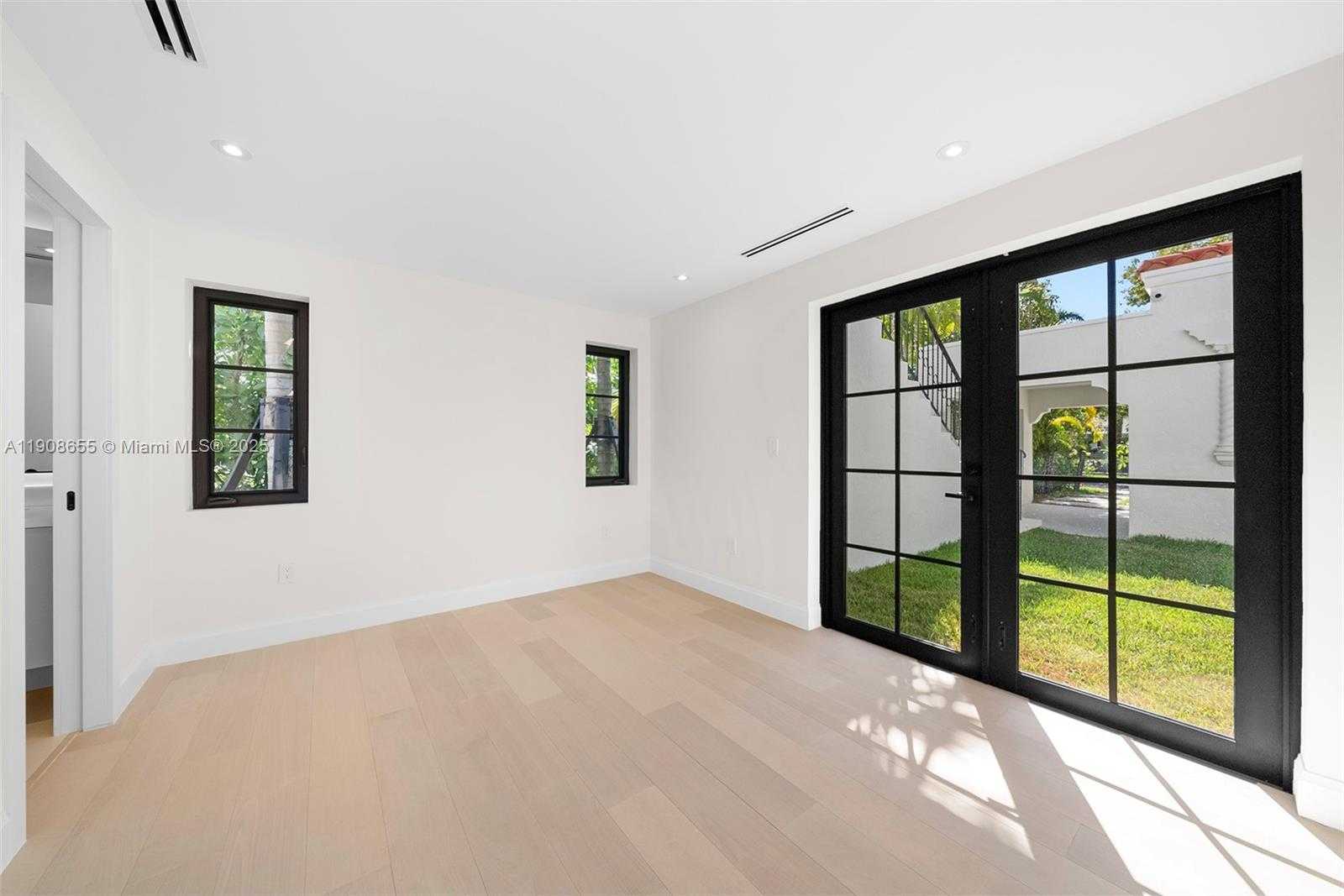 Small Image of 601 NORTH EAST 56TH ST, Miami Number 64