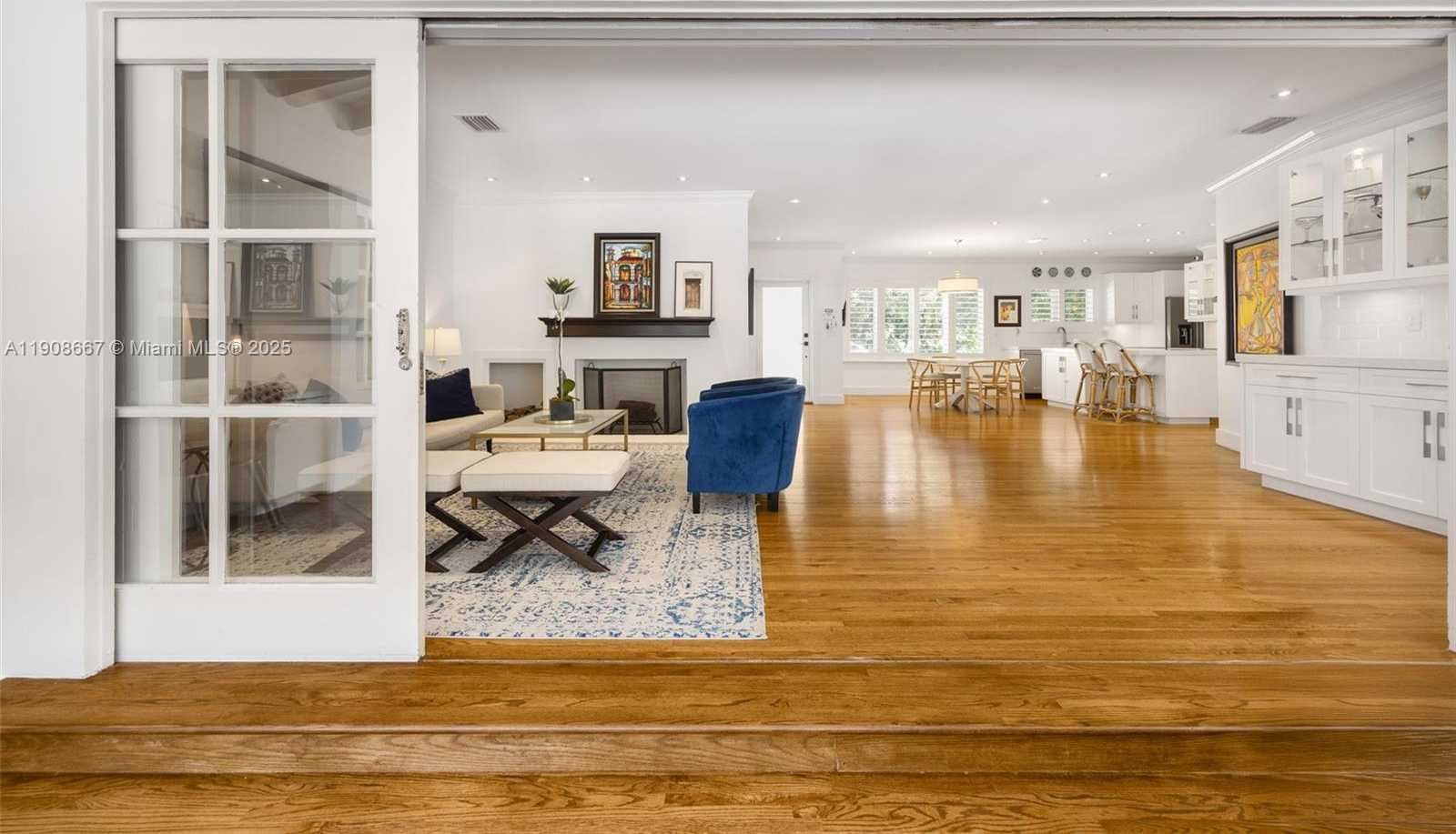 Small Image of 5906 MALL MALL, Coral Gables Number 11