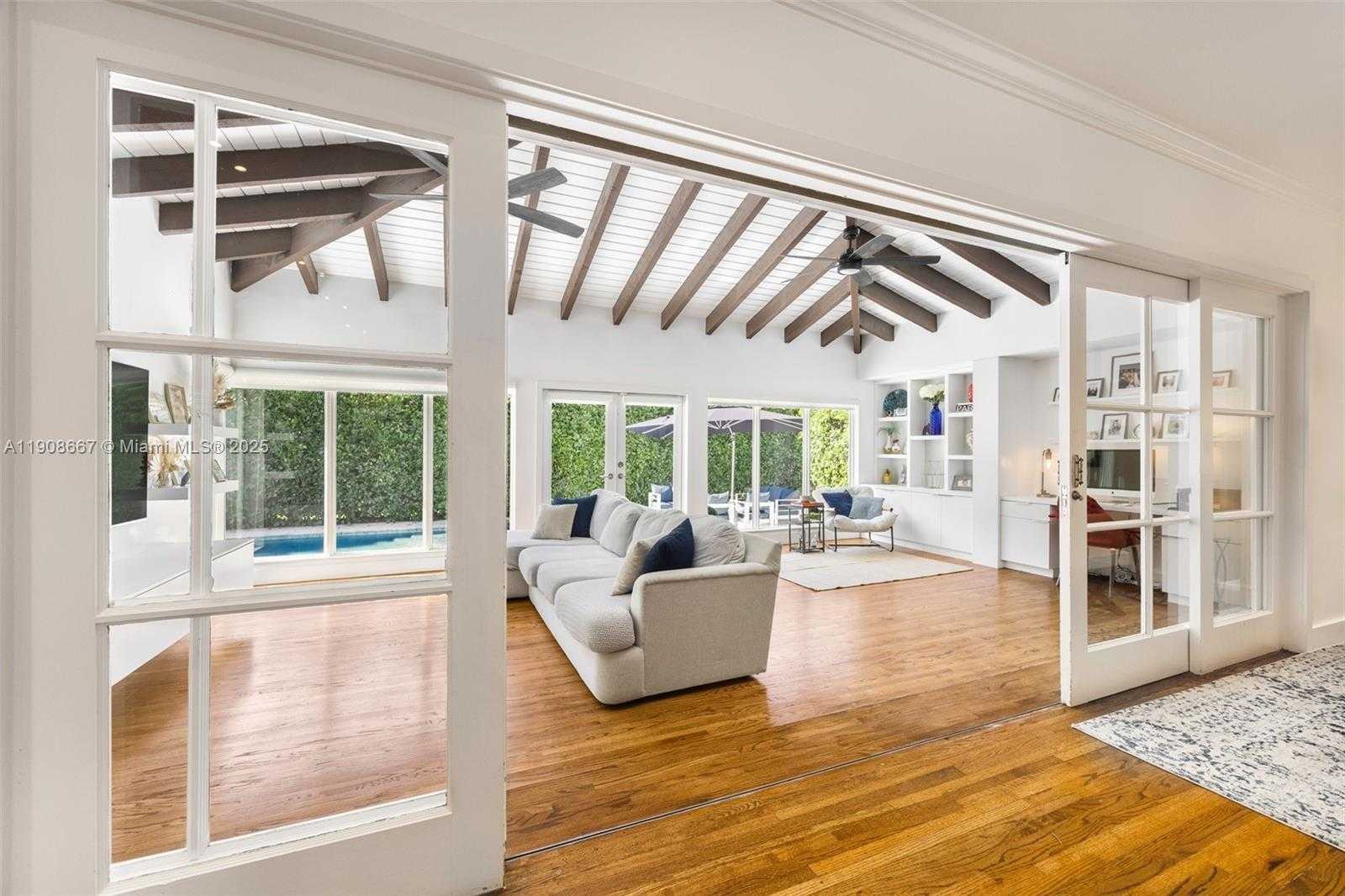 Small Image of 5906 MALL MALL, Coral Gables Number 12