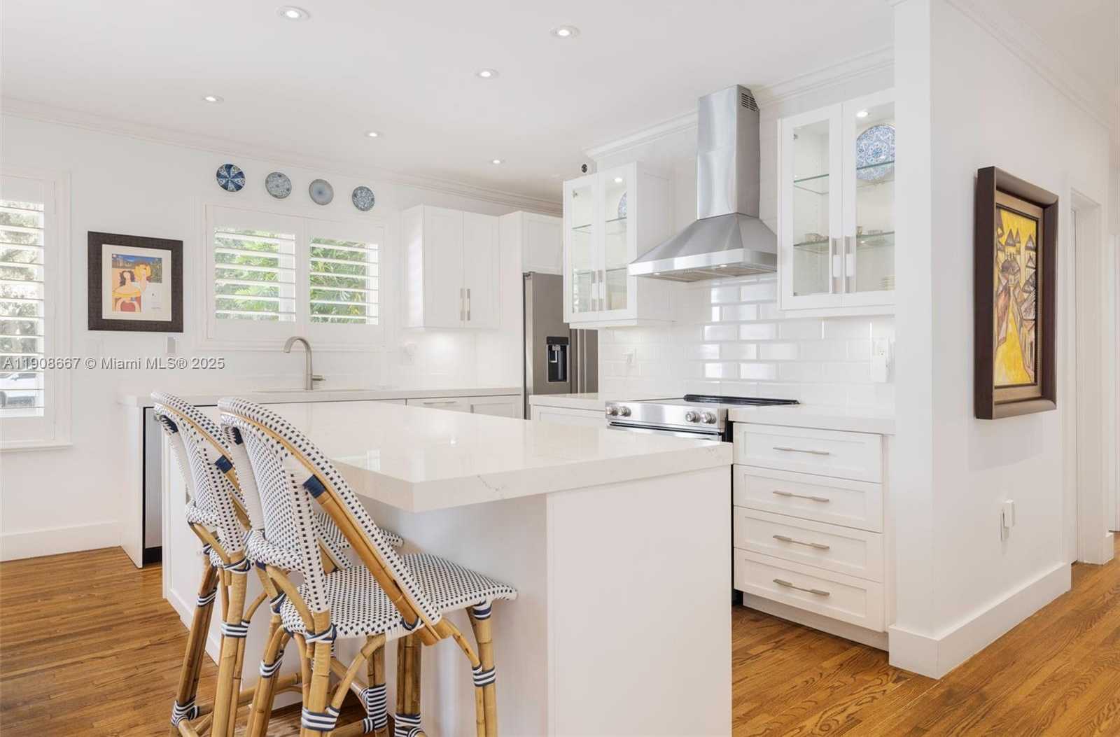 Small Image of 5906 MALL MALL, Coral Gables Number 3