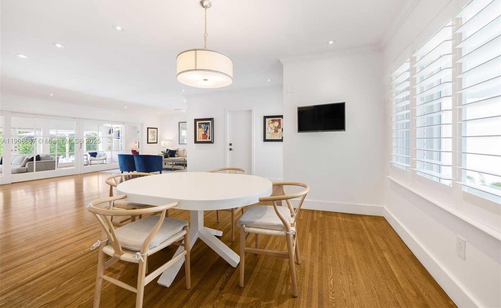 Small Image of 5906 MALL MALL, Coral Gables Number 7