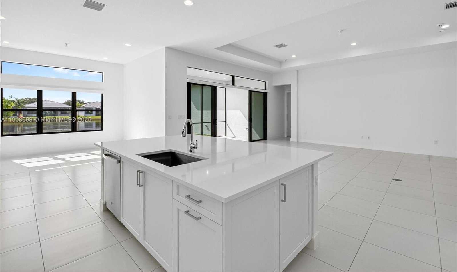 Small Image of 9852 LILAC FIELD WAY, Boynton Beach Number 14