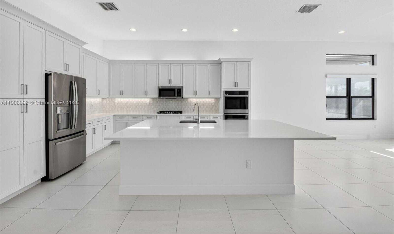 Small Image of 9852 LILAC FIELD WAY, Boynton Beach Number 17